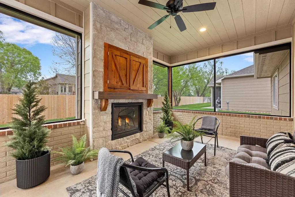 846 N Thornton Street Wichita KS 67235