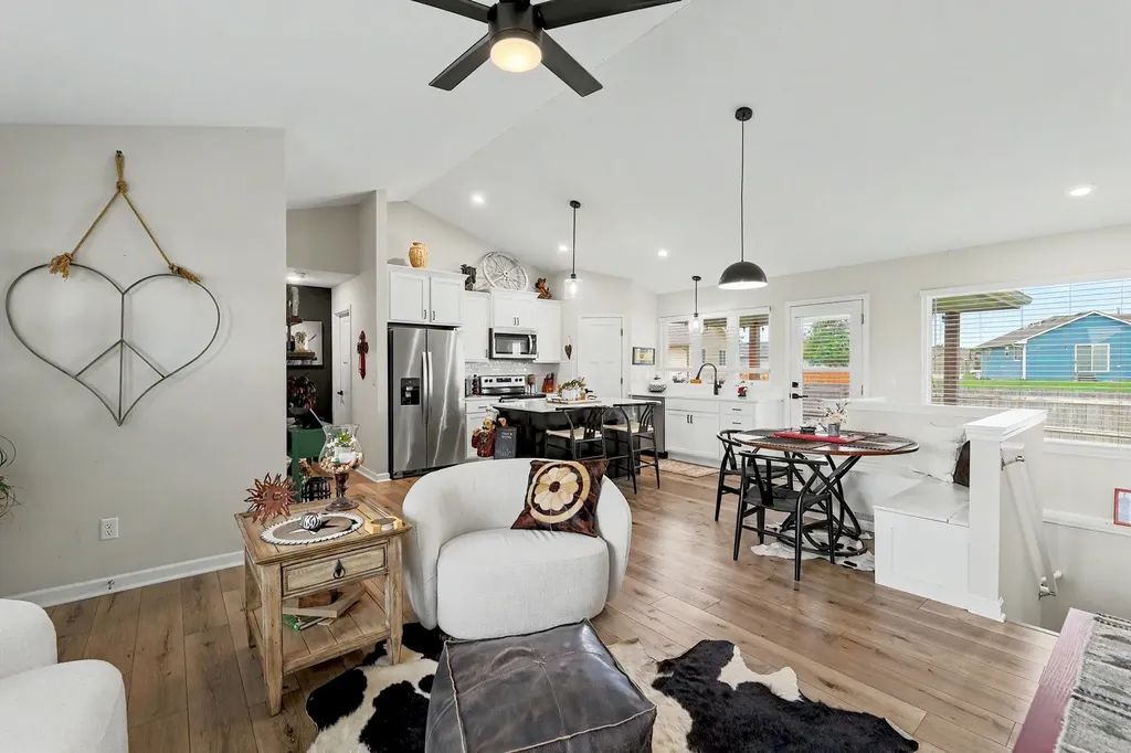 1617 N Thoroughbred Street Wichita KS 67235