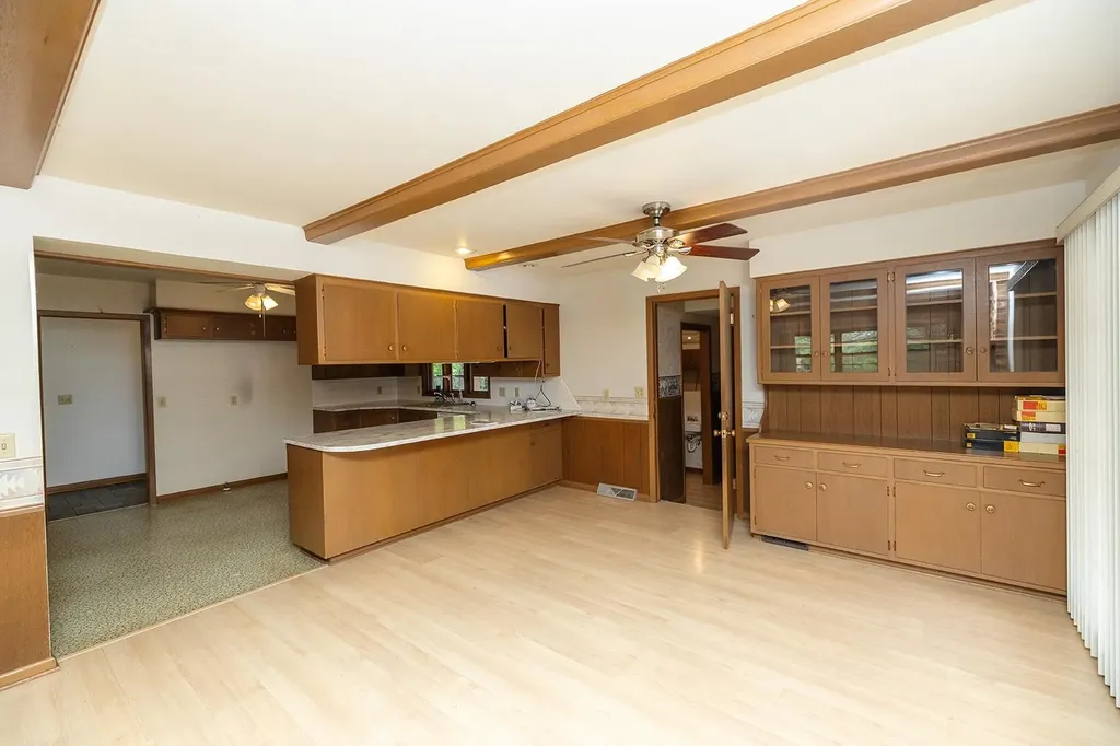 1933 S 127th Wichita KS 67207