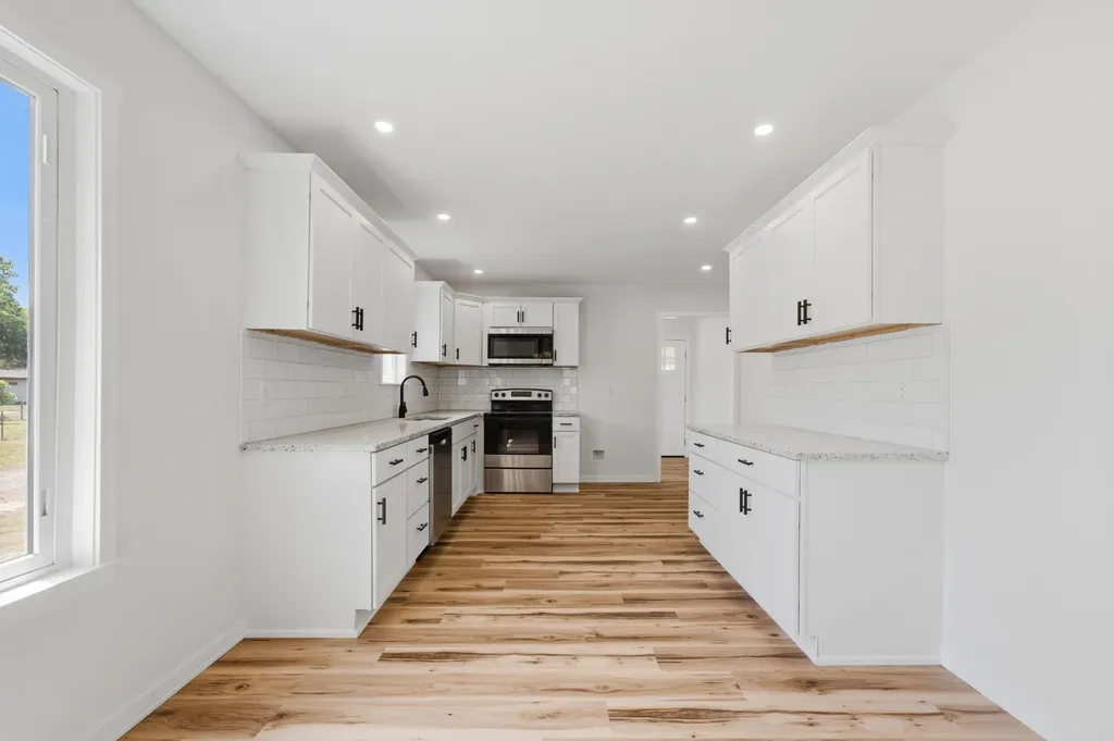 339 S Briarwood Street Norwich KS 67118