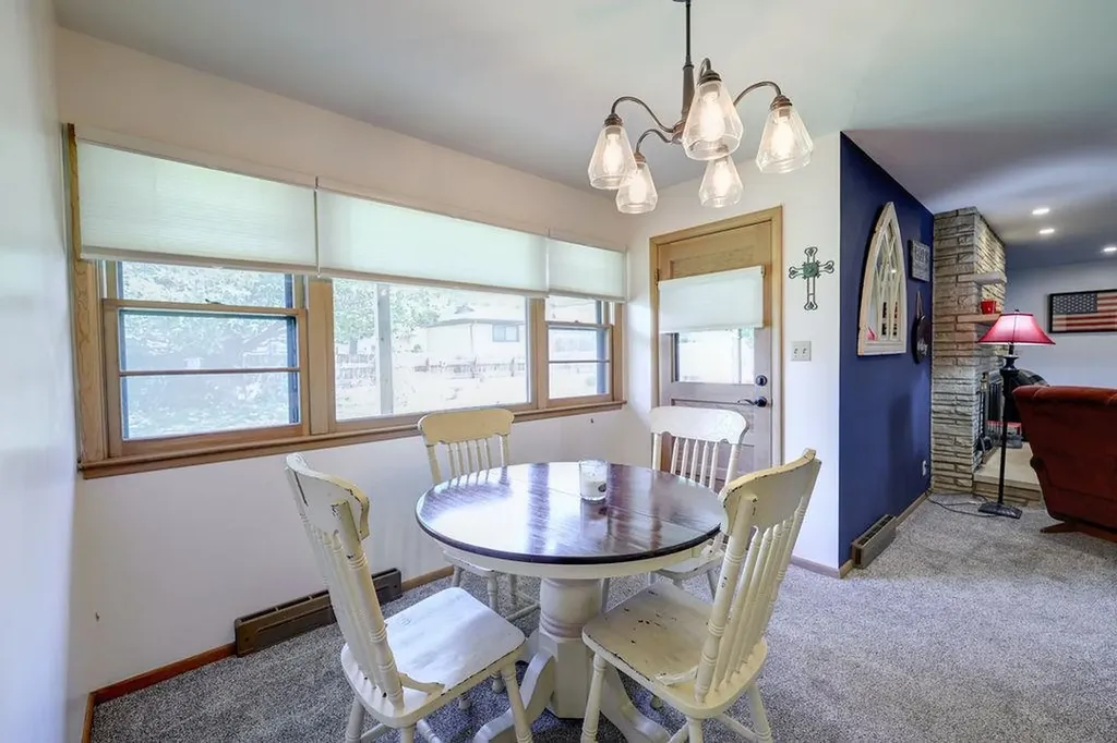 1810 E 13th Avenue Winfield KS 67156