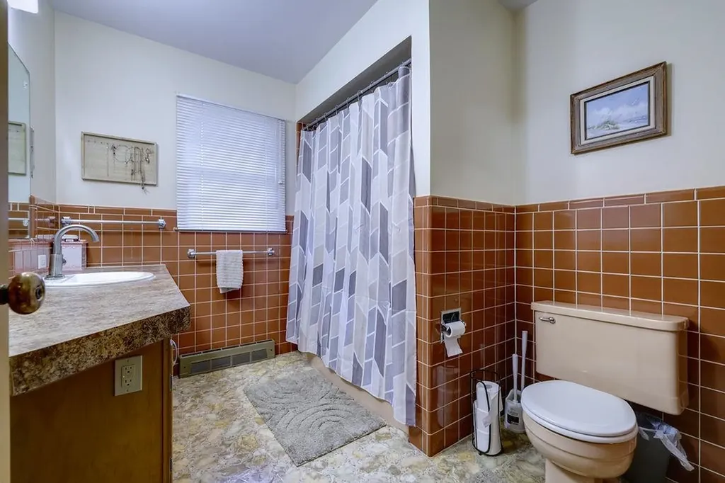 1810 E 13th Avenue Winfield KS 67156