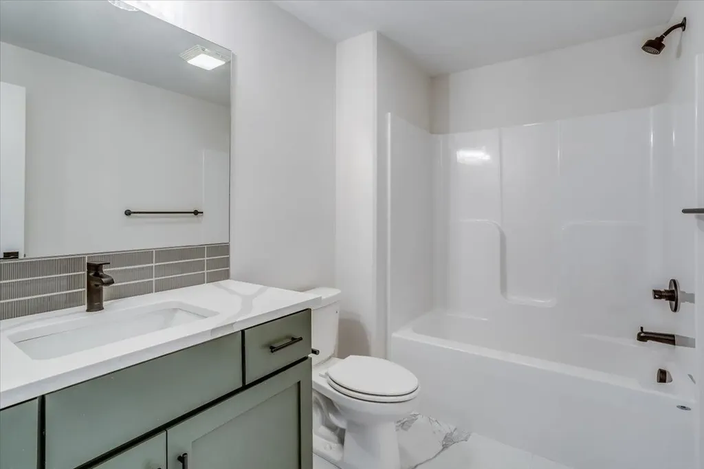 4455 N Grey Meadows Street Maize KS 67101
