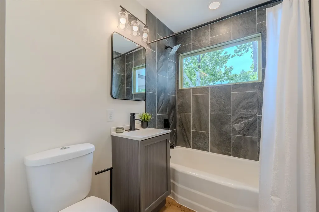 1234 N Buckner Street Derby KS 67037