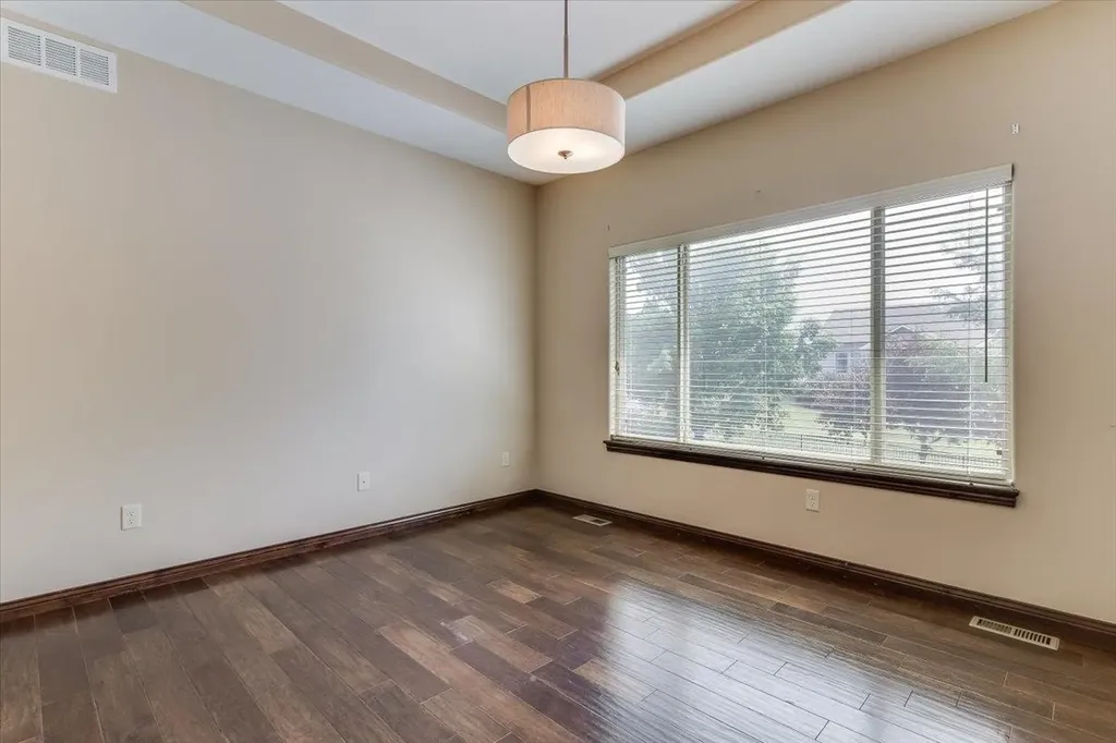2726 N Woodridge Wichita KS 67226