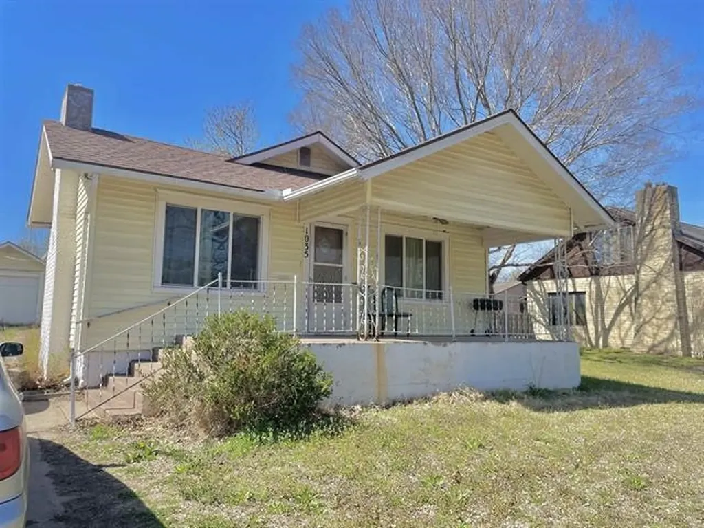 1035 N A Street Arkansas City KS 67005
