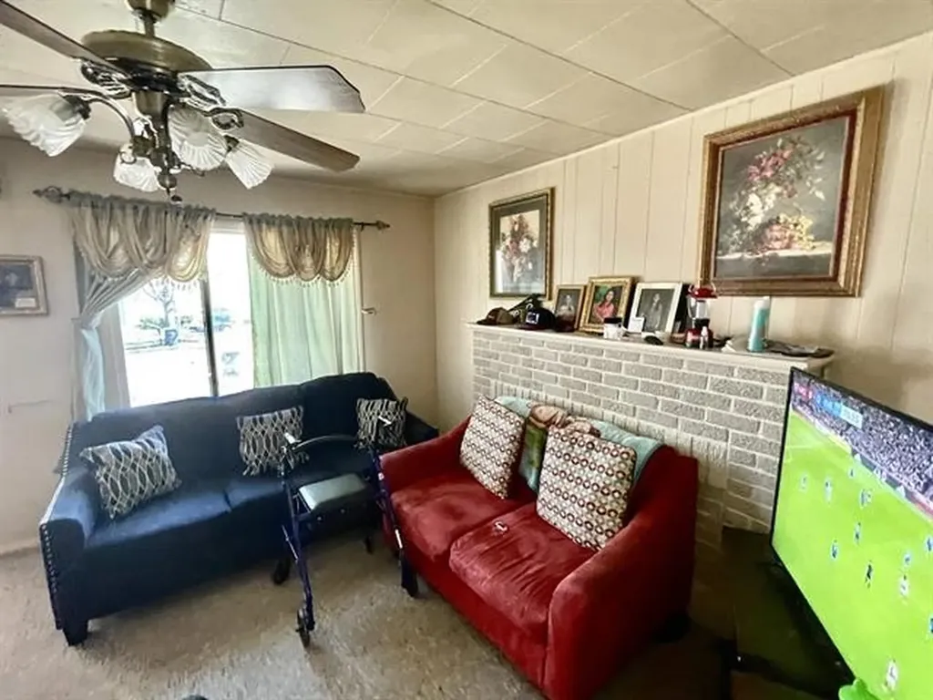 1035 N A Street Arkansas City KS 67005