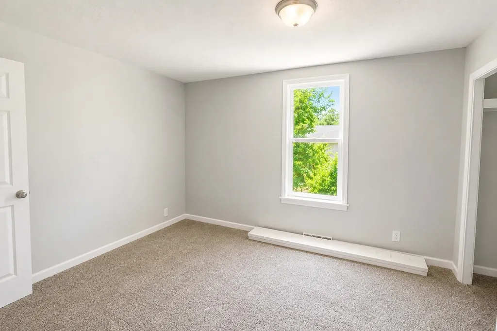 1114 N Pine Street Newton KS 67114