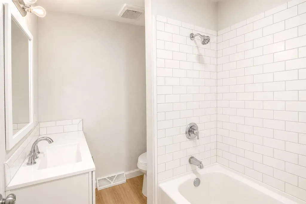 1114 N Pine Street Newton KS 67114