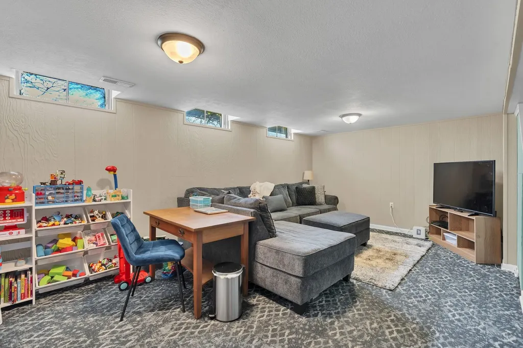 4102 W 17th Street N Wichita KS 67212