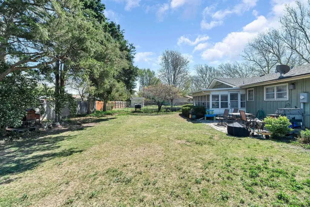 4102 W 17th Street N Wichita KS 67212