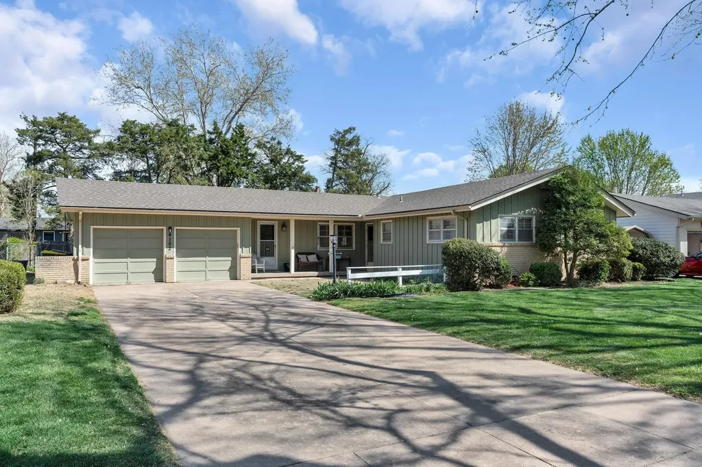 4102 W 17th Street N Wichita KS 67212