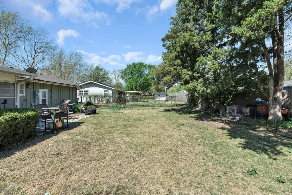 4102 W 17th Street N Wichita KS 67212