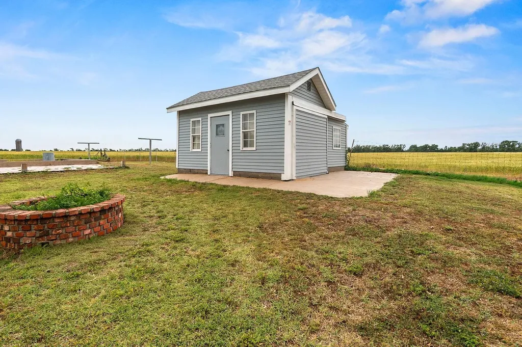 30121 W 63rd Street S Cheney KS 67050