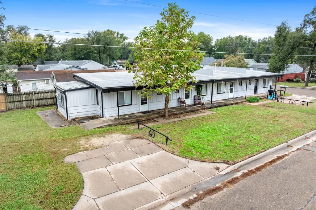 121-127 W 31st Street N Wichita KS 67204