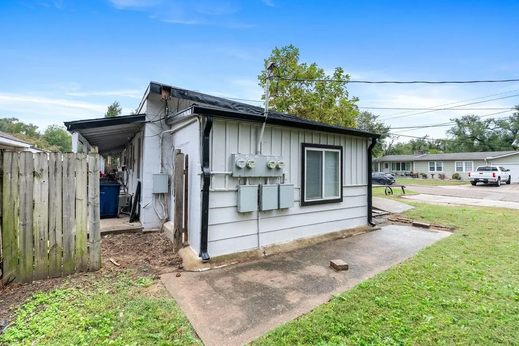 121-127 W 31st Street N Wichita KS 67204