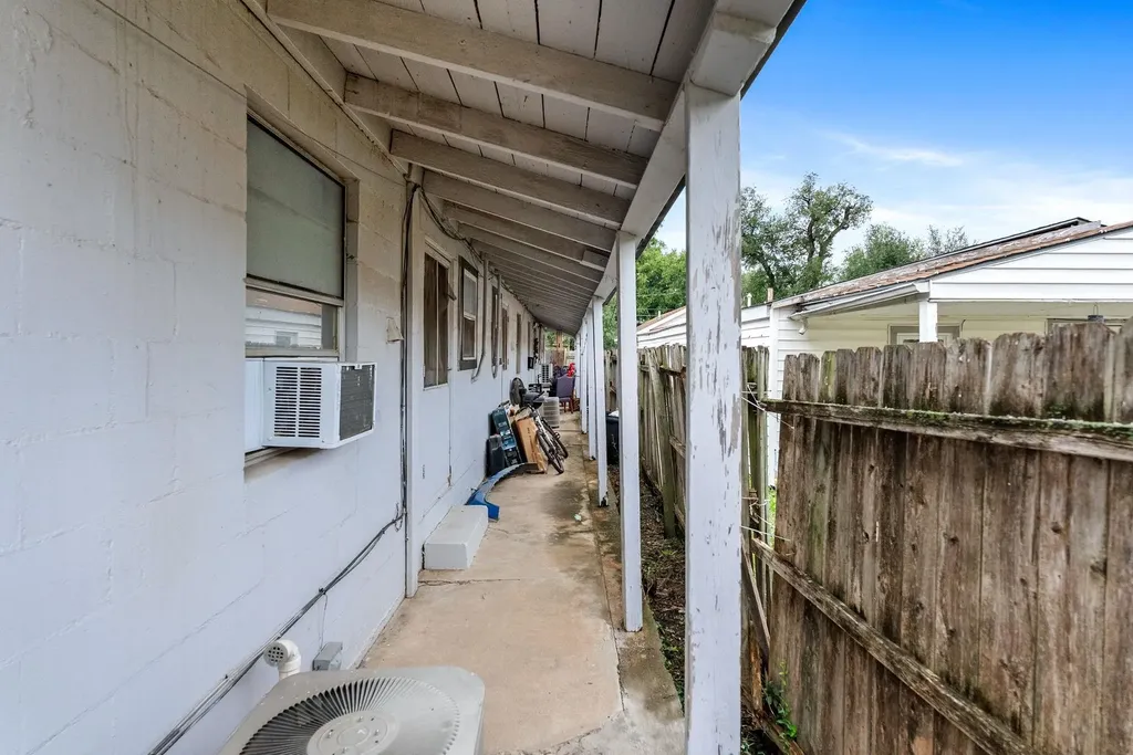 121-127 W 31st Street N Wichita KS 67204