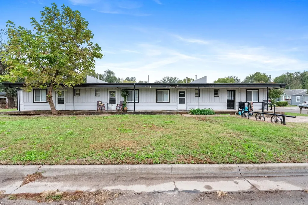 121-127 W 31st Street N Wichita KS 67204