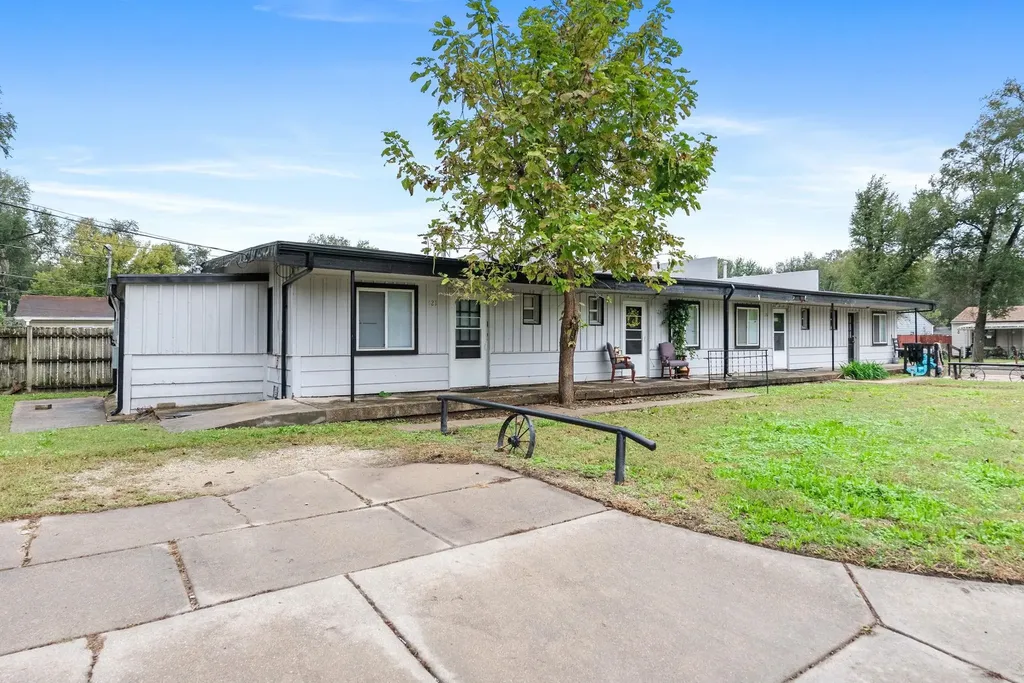 121-127 W 31st Street N Wichita KS 67204