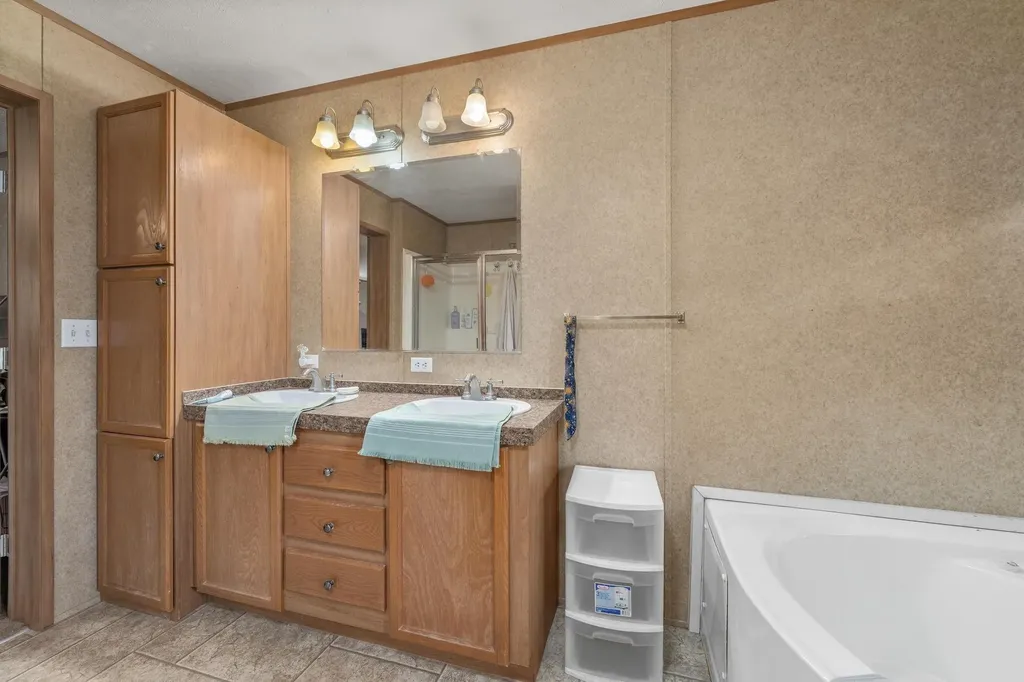 10300 N 109th W Sedgwick KS 67135