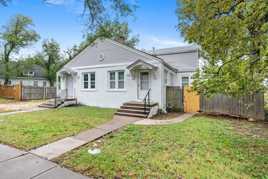 1535-1537 N Holyoke Avenue Wichita KS 67208