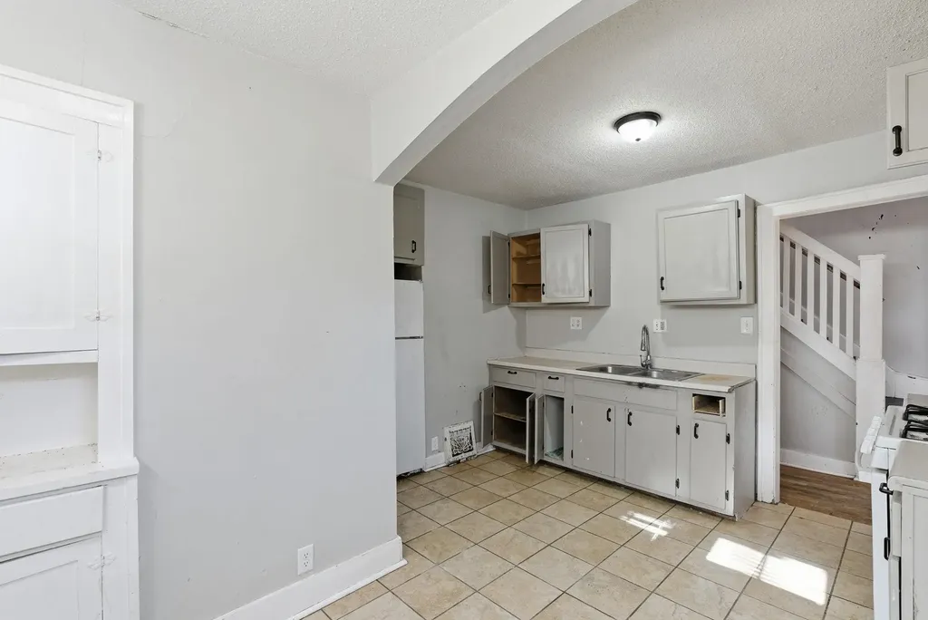1535-1537 N Holyoke Avenue Wichita KS 67208