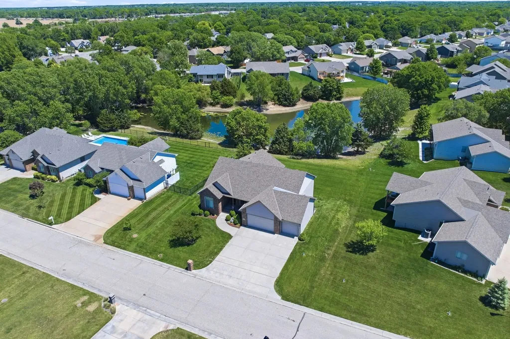 616 S Saint Andrews Wichita KS 67230