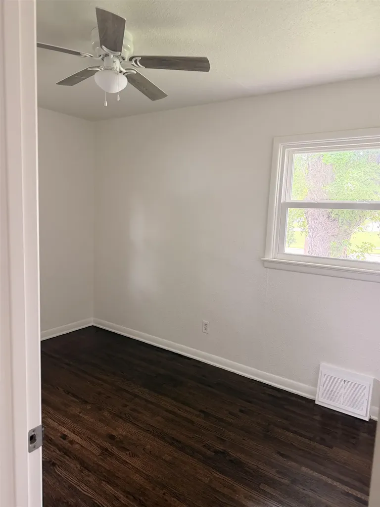 930 N Westview Derby KS 67037