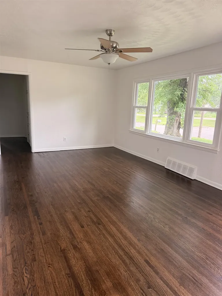 930 N Westview Derby KS 67037