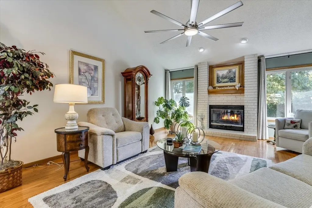 1851 N Denene Wichita KS 67212