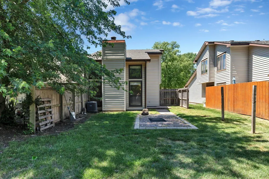 2014 N Woodlawn Boulevard Derby KS 67037-3129