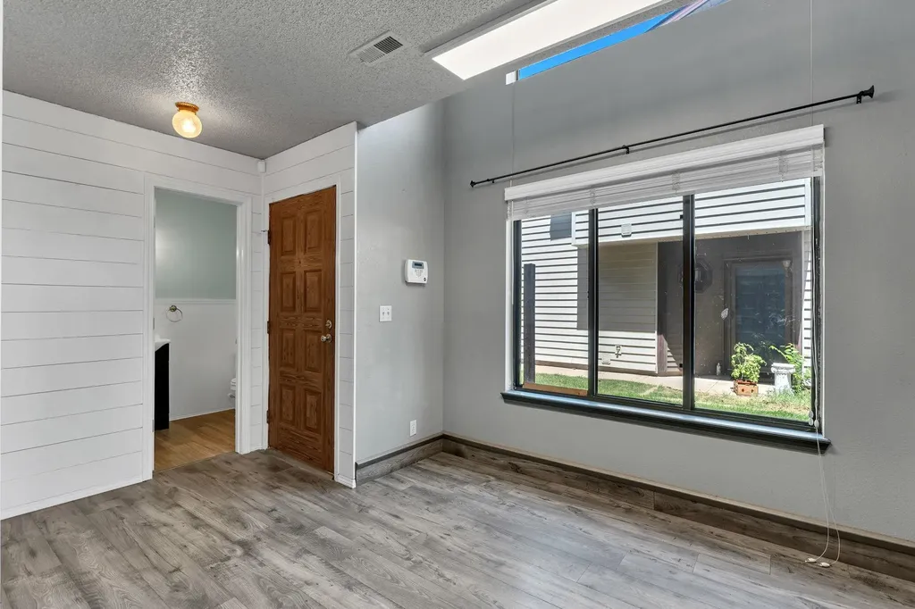 2014 N Woodlawn Boulevard Derby KS 67037-3129