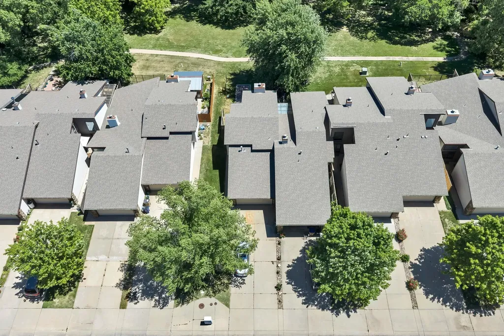 2014 N Woodlawn Boulevard Derby KS 67037-3129
