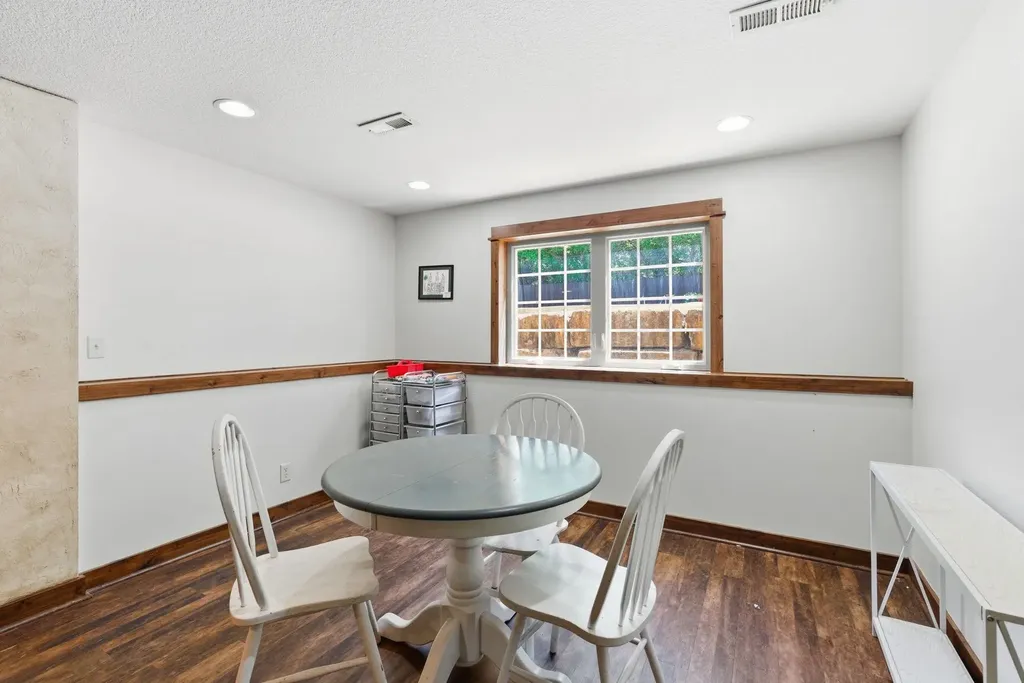1402 Chaumont Circle Andover KS 67002