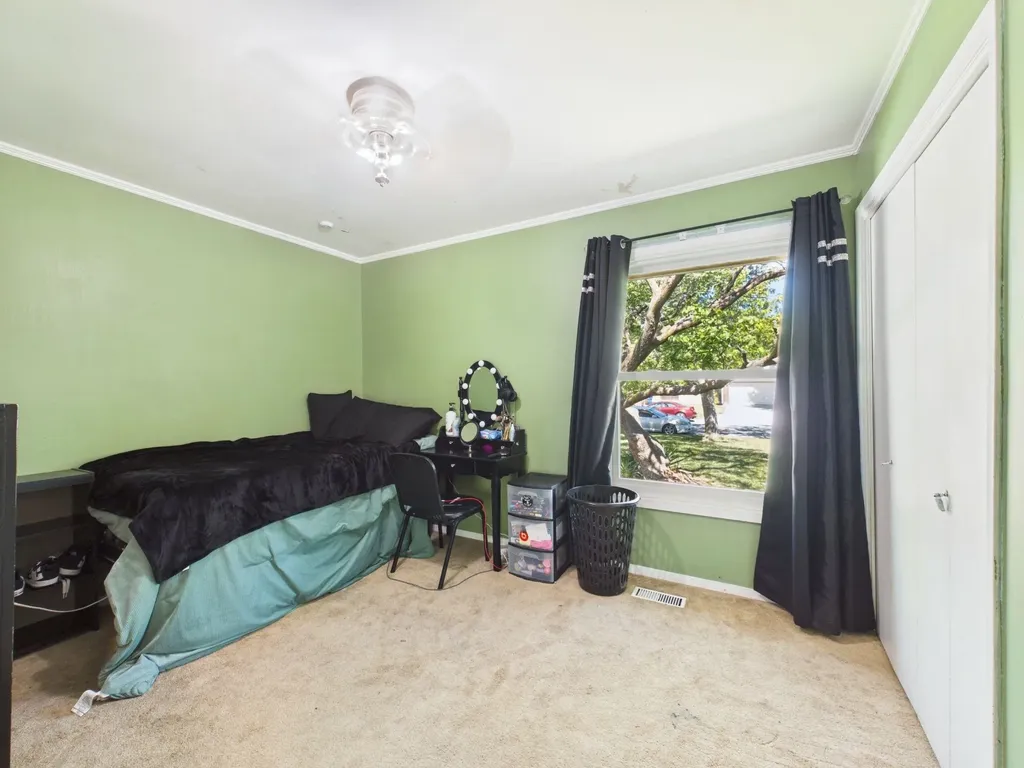 2109 S Dalton Street Wichita KS 67207