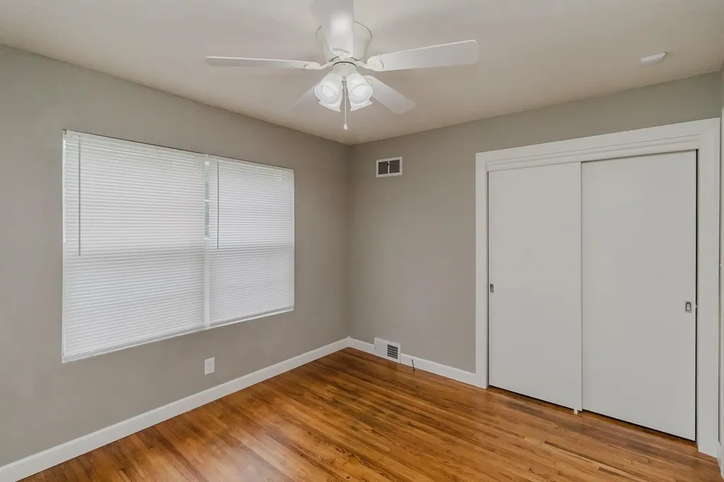 2335 S Crest Wichita KS 67207