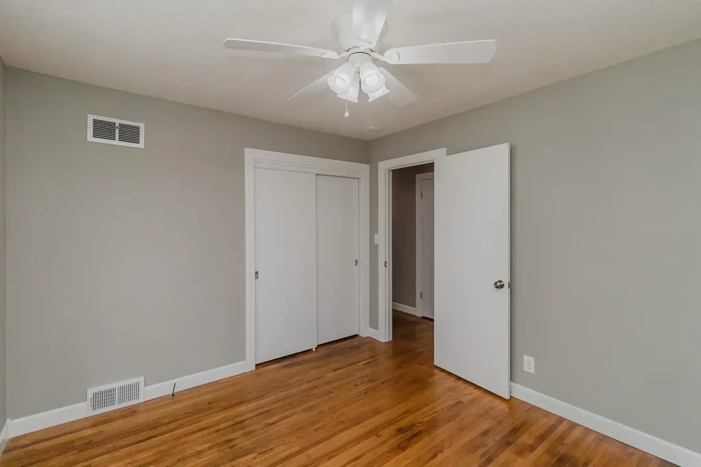 2335 S Crest Wichita KS 67207