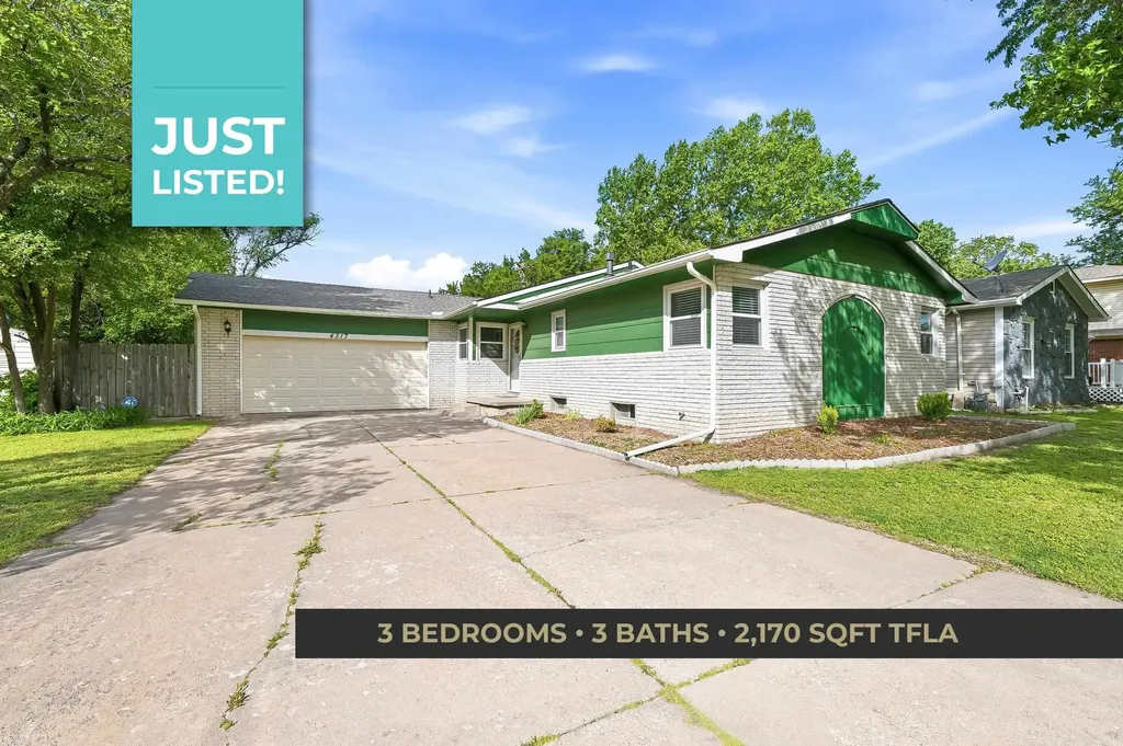 4317 N Gunnison Street Bel Aire KS 67220-3831