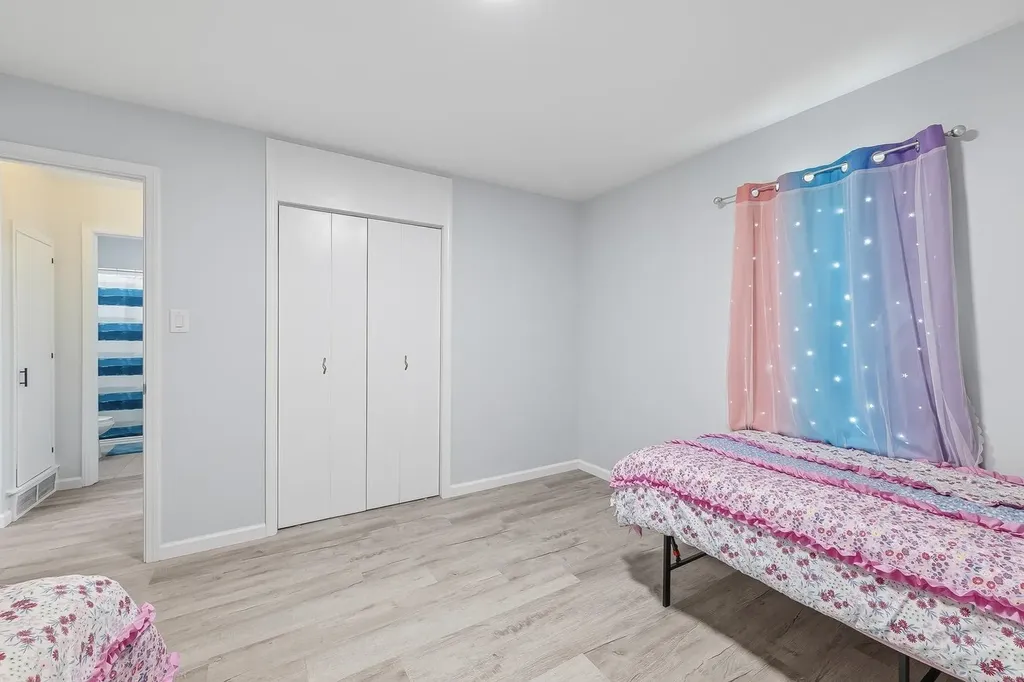 2038 S Poplar Street Wichita KS 67211