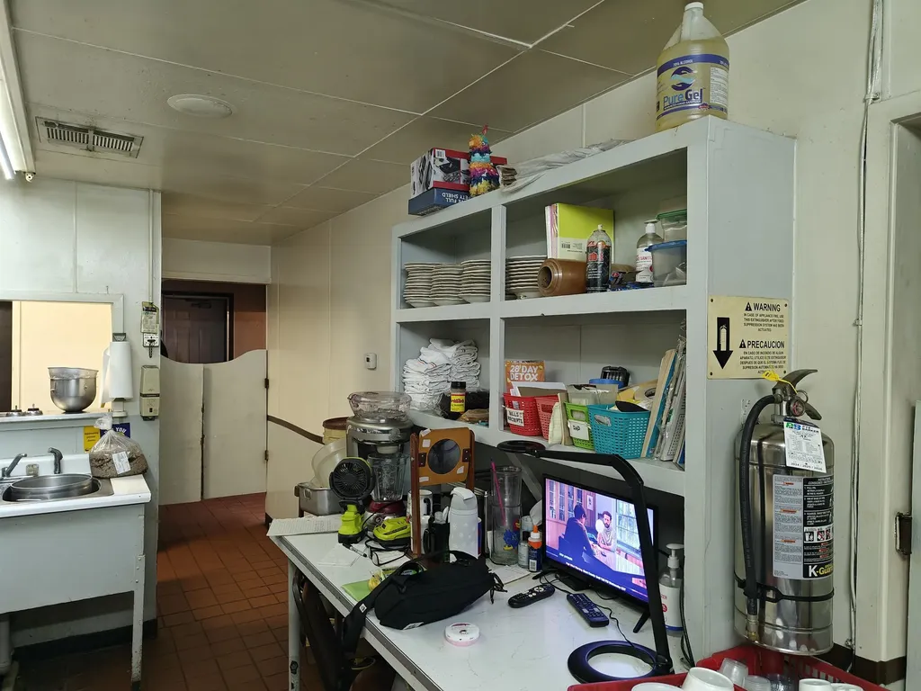 121 W 5th Street Newton KS 67114