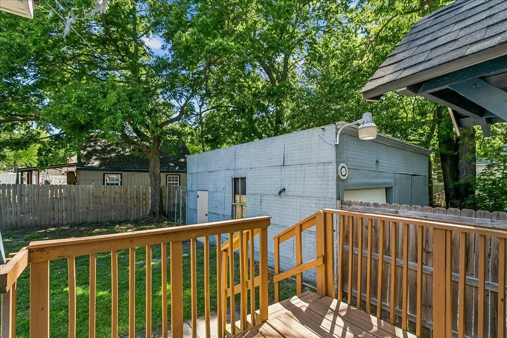301 SW 3rd Street Newton KS 67114