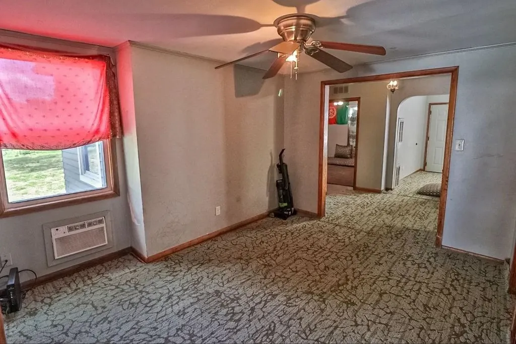 4704 S Water Street Wichita KS 67217