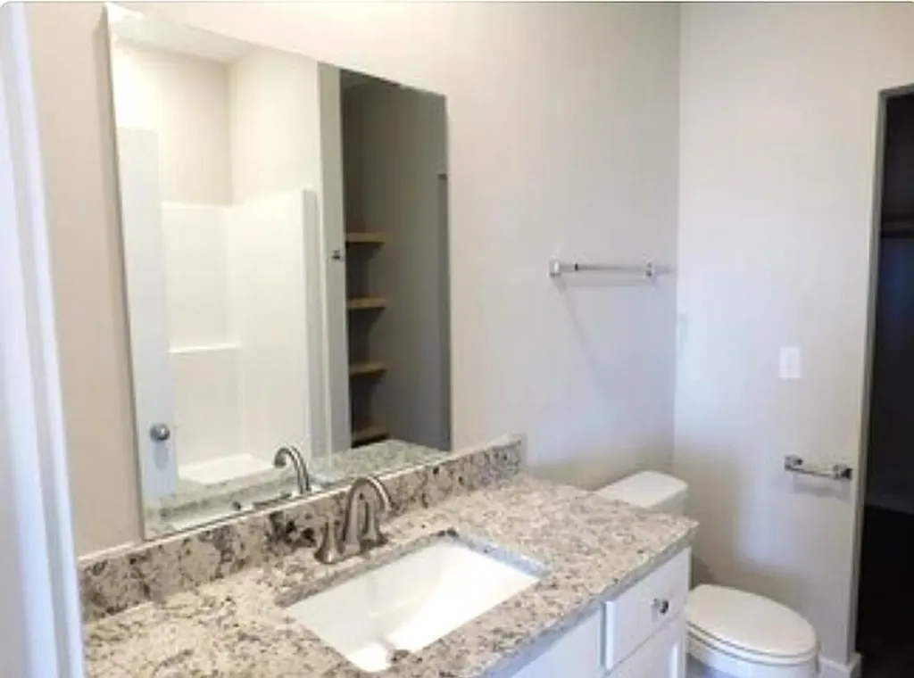1729-1731 E 69th Court N Wichita KS 67219