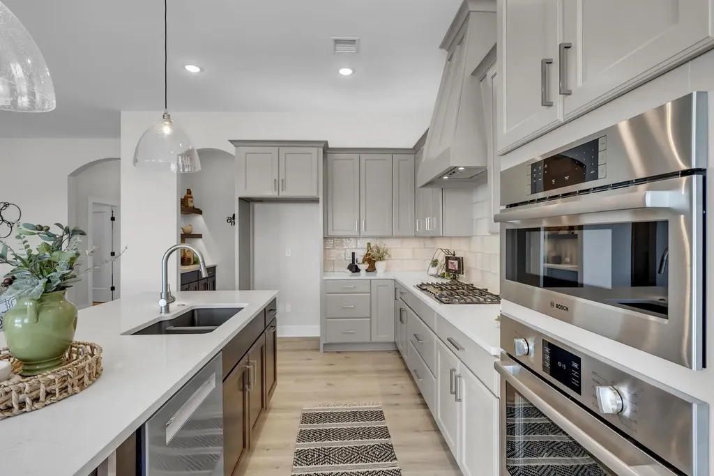 8317 Waterway Court Maize KS 67101