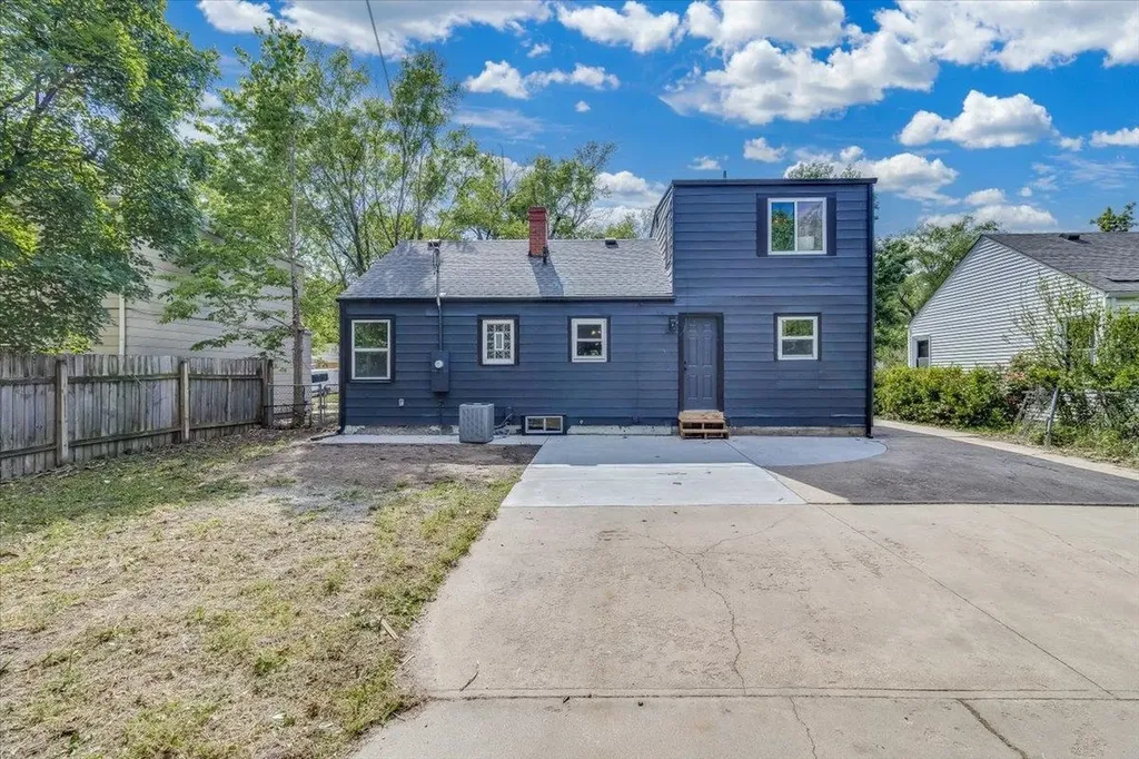 1814 N Litchfield Street Wichita KS 67203