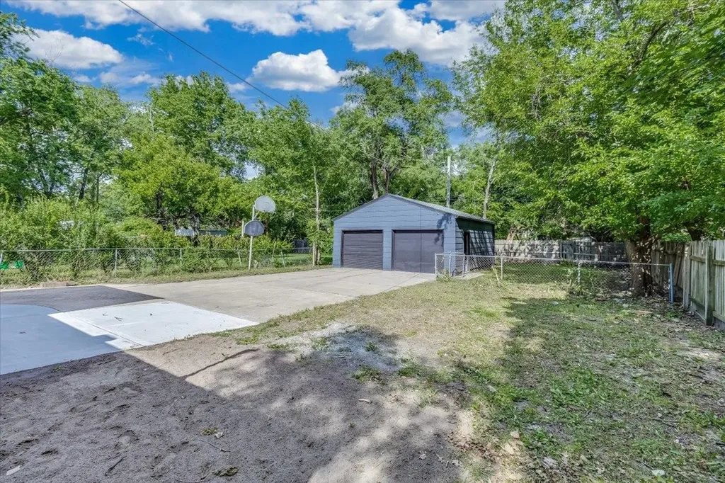 1814 N Litchfield Street Wichita KS 67203