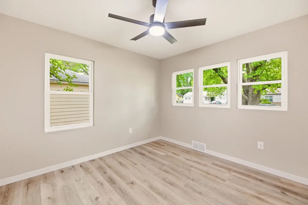3412 S Osage Avenue Wichita KS 67217-3437