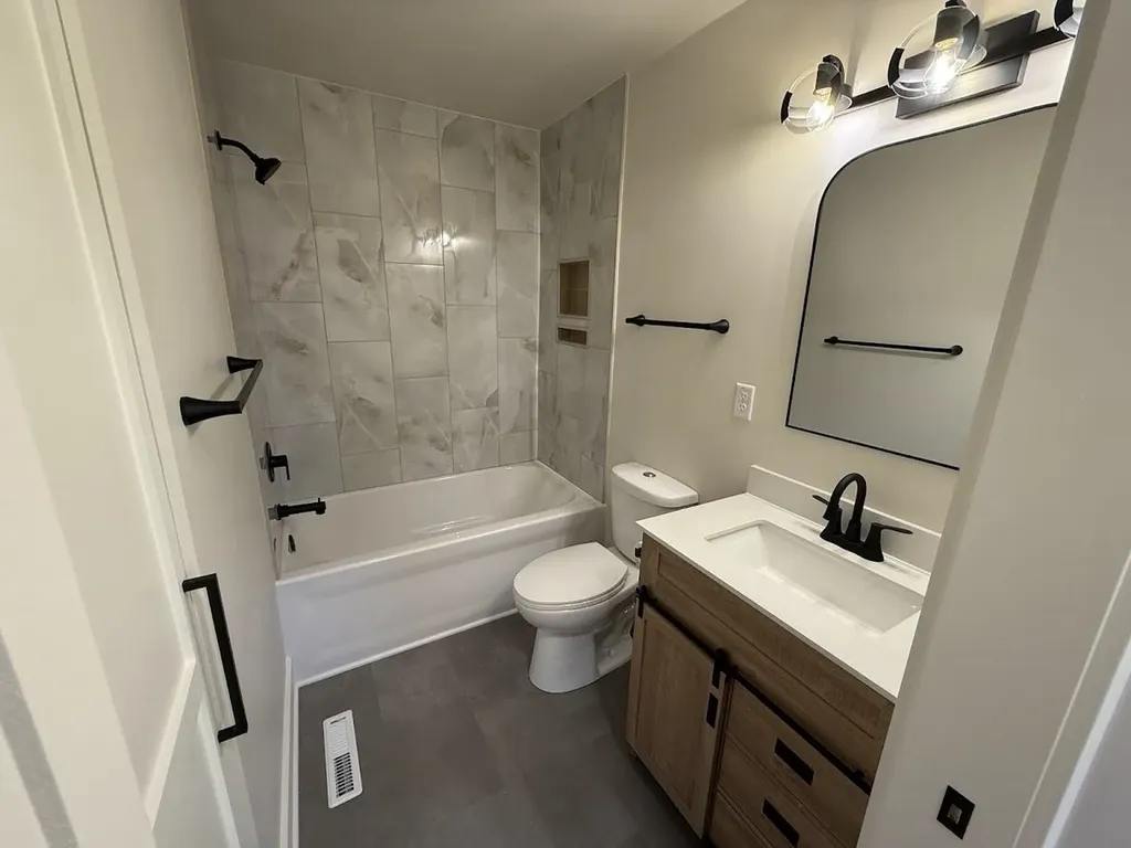 105 Windward Court Newton KS 67114