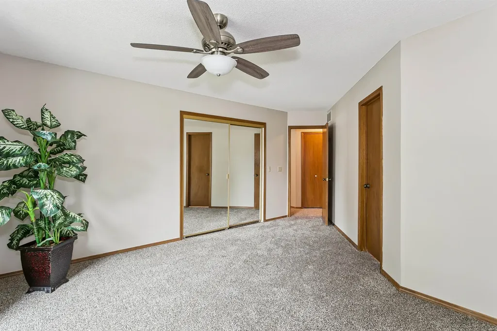 7439 E 31st Wichita KS 67226