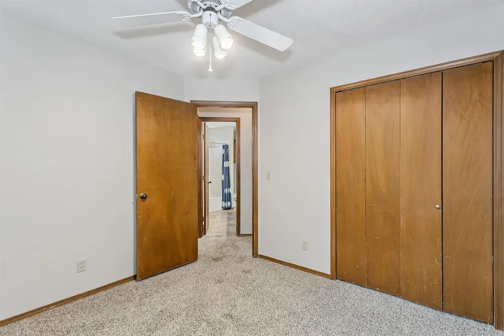 7439 E 31st Wichita KS 67226